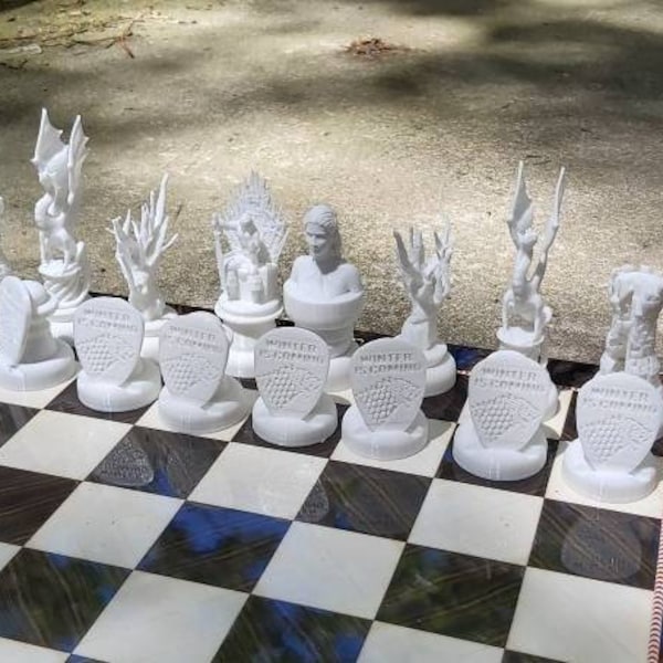 Game of Thrones Chess Set w\ Game of Thrones with Board - Handmade 3D Chess Set - Unique Chess Pieces - Jon Snow - Art Game Board- Gift Set