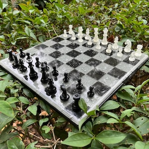 Epoxy Chess Set w\ Resin Silver Chess Set - Epoxy Chess Pieces - Colorful Game Pieces - Unique Chess - Epoxy Chess Pieces - Schach Gift