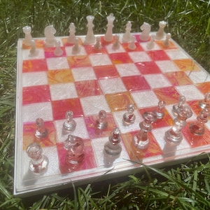 Modern Chess Set w\ - Colorful Chess Set - Custom Chessboard - Epic Chess - Epoxy Chess Set - Epoxy Chess Pieces - Resin Chess Pieces - Gift