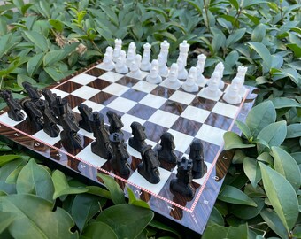 Moai Statue Chess Set: Unique Easter Island Figures