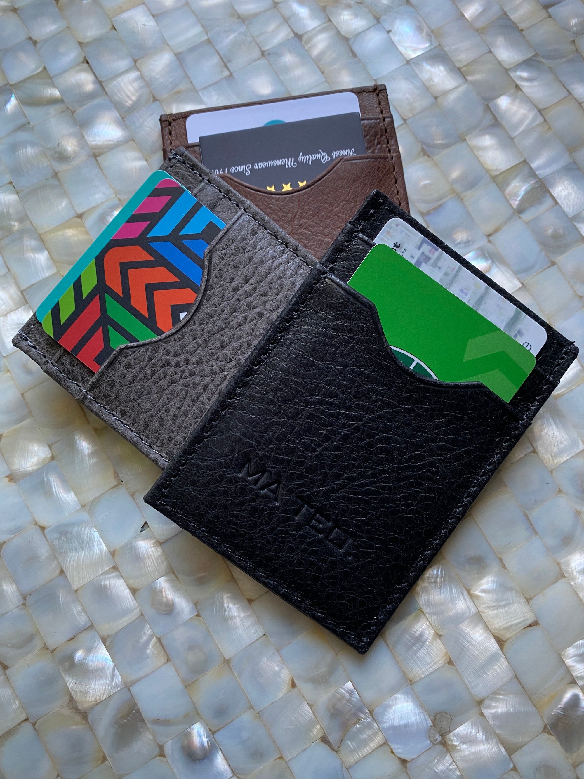 Rainbow of California Minimalist Front Credit Card Pocket Slim Wallet/Inside  Keyring Lanyard Attachable / V3 (Black) at  Men's Clothing store