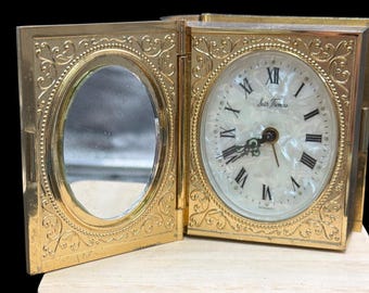Vintage Seth Thomas Klapp Reiseuhr mit goldfarbenem verzierten Design & Spiegel