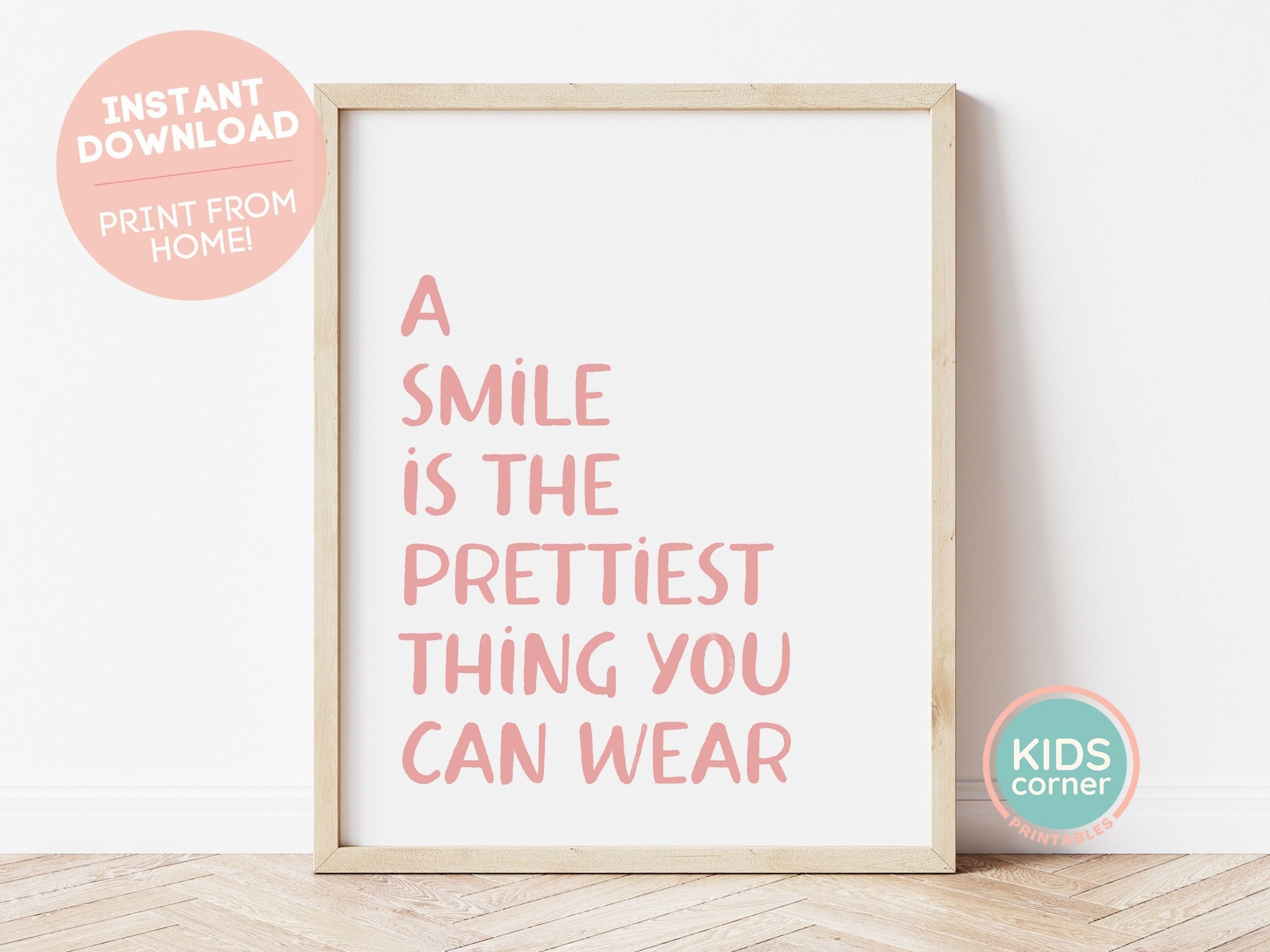 A Smile Is The Prettiest Thing You Can Wear Deutsch www.etsy.com