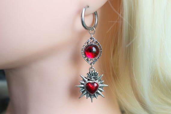 Orecchini In Acciaio Chirurgico E Zirconia Cubica - Design Gotico Grigio, Chiusura A Spillo, Per Donna E Ragazza