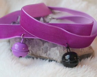 Collier ras du cou en velours violet, pendentif minou, accessoire de cosplay, cadeau, femme, homme, bijoux faits main