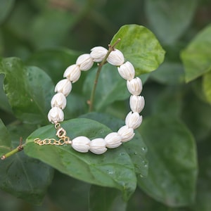 Adjustable Pikake Bead Bracelet