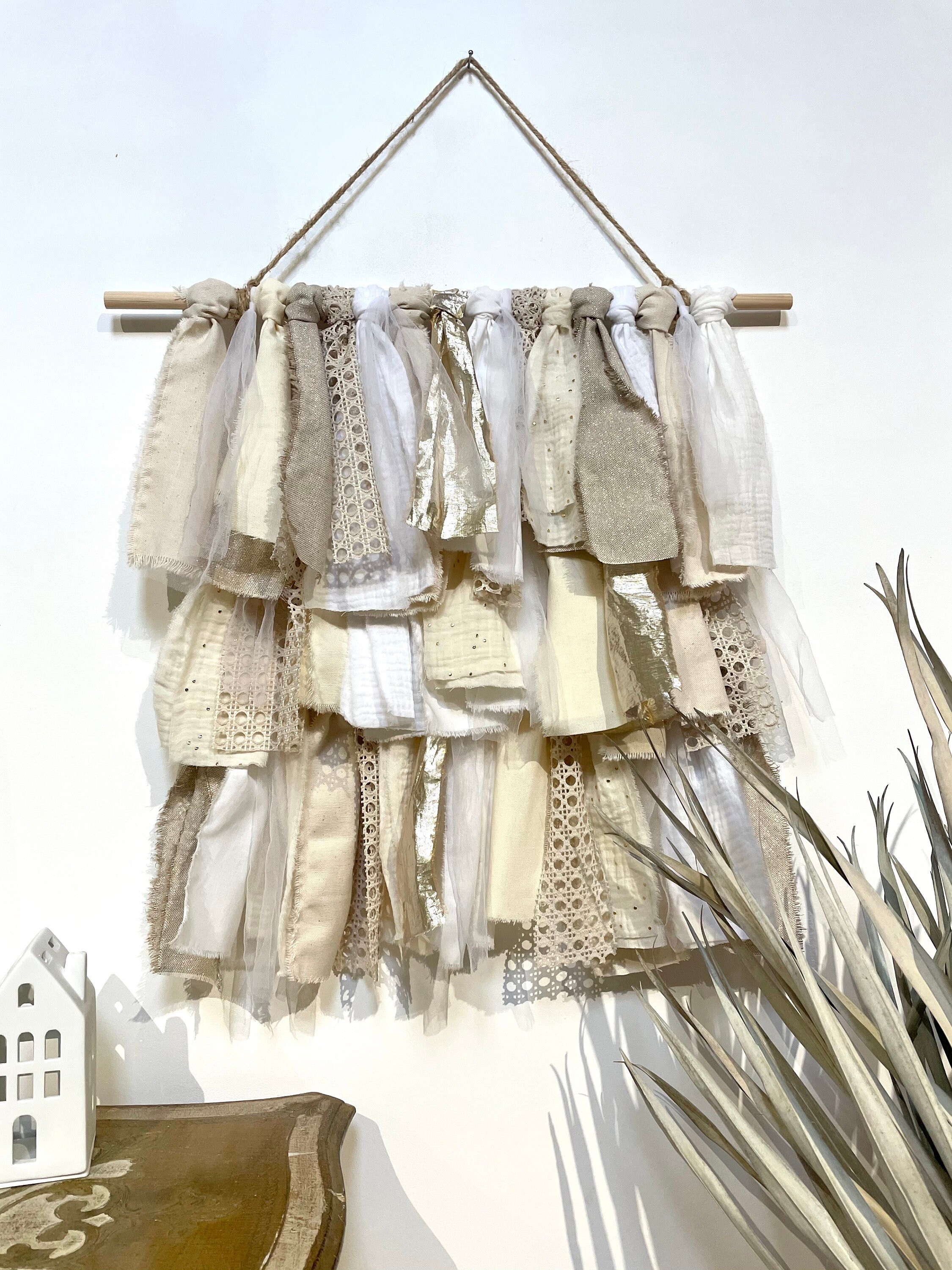 Ambre | Décor Mural Bohème - Franges en Tissu Tenture Blanche Boho Décor