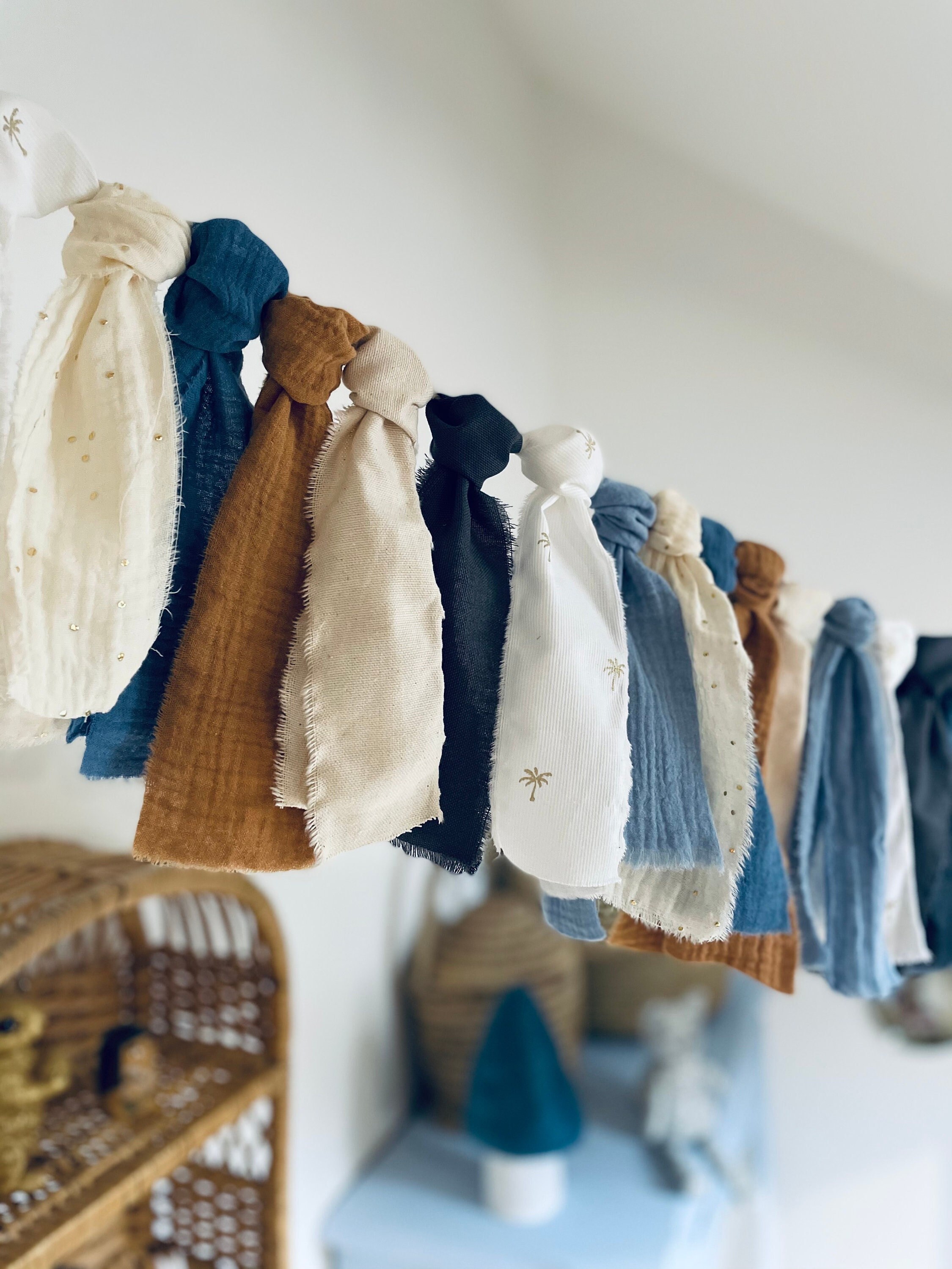 Arsène I Guirlande en Tissu Bohème | Bleue Camel Blanc