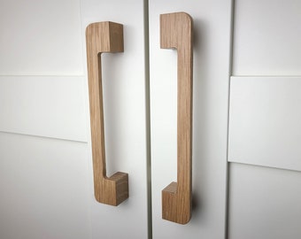 U-Turn Oak Drawer Pull, Wooden Wardrobe Handle