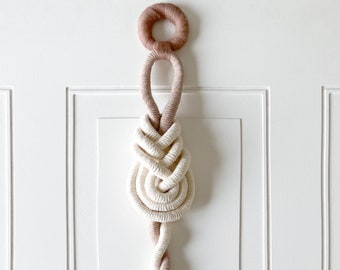 Colgante de pared envuelto a mano / Arte de algodón / Arte de lana merino / Decoración de moda / Escultura de arte de fibra / Decoración contemporánea / Decoración anudada de Macramé /