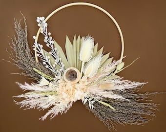 Neutral Dried Flowers Wreath