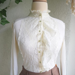 70s Vintage White Lace Shirt, Victorian High-Neck Romantic Blouse with Ruffles