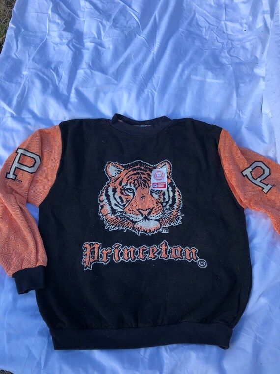Princeton pullover sweater