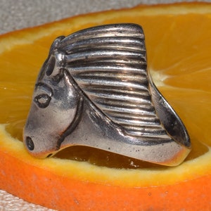 Bague en argent pour homme, Bague en argent sterling, Bijoux exclusifs, Bague homme 7, Bague cheval, Courser, Bague argent 875
