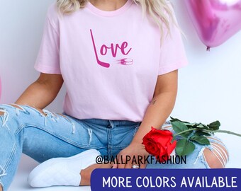 Love Hockey camiseta mujer hockey sobre hielo camisa hockey temporada hockey mamá camisa hockey mamá jugador de hockey regalo día del juego hockey amor hockey PWHL