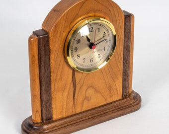 Horloge Art déco en bois – horloge de cheminée faite main en cerisier et noyer, horloge de bureau en bois, horloge d'étagère de style vintage, cadeau pour lui