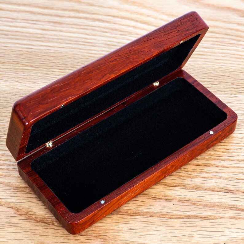 Luxury Sports and Lifestyle Wood Padauk Glasses Case | T. Weatherhead & Co.