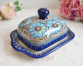 Polish pottery butter dish with lid handmade ceramic from Boleslawiec made in Poland with hand painted floral decorations and handle