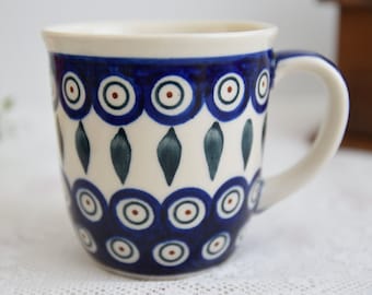 Polish pottery peacock pattern ceramic mug handmade with handle Bunzlau keramik Boleslawiec Poland