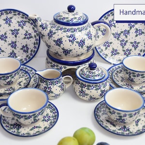 Tee-Set mit Stövchen Boleslawiec, polnische Keramik Stövchen auf Teekanne, Tee-Set für 6, Tee-Service-Set für 6 mit Blumen, handbemaltes Keramik-Set