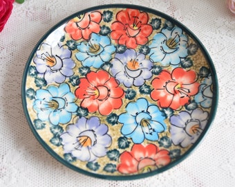 Poland pottery handmade dishes by Boleslawiec, Poland art boleslawiec pottery dessert plates ceramic with floral decorations, Plate hanging