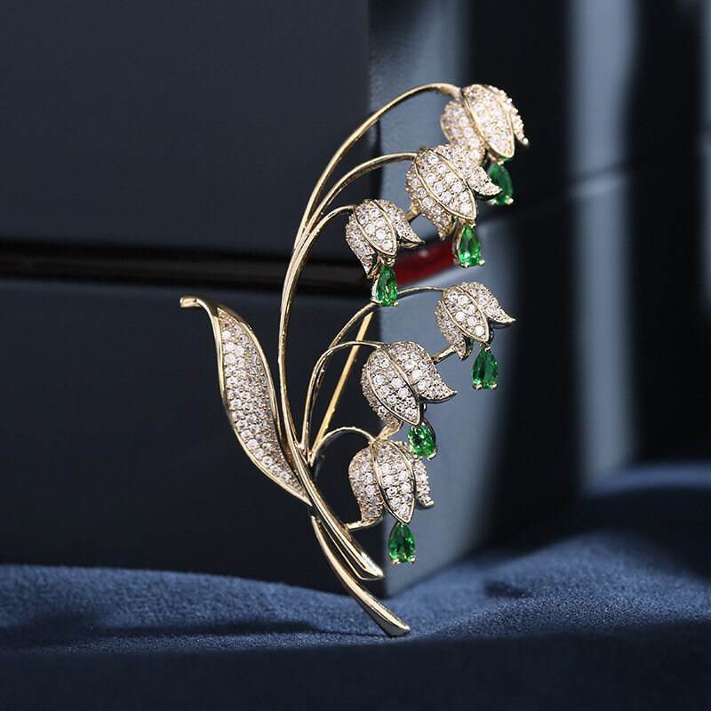 Women Scarf Buckle Ring Clip Holder Crystal Flower Brooch Scarves Jewelry  Gifts