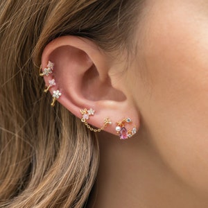 Blossom Flower Ear Stack Set (5 Pieces) | Minimalist | Daisy Floral Hoop Earrings | Hoops | Butterfly Bee Chain Stud Earrings | Studs | Gift