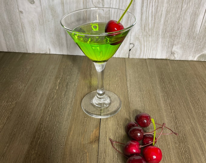 RESIN APPLE MARTINI, Fake Resin Drinks, Resin Cocktail, Tasty Fake Apple Martini With A Cherry On Top, Resin Display Drinks