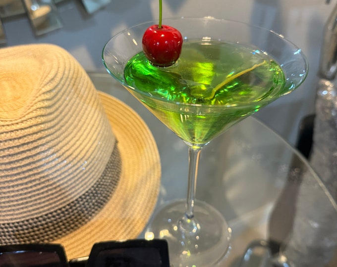 Realistic Simulation Fake resin/apple martini