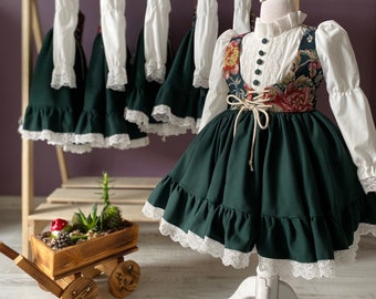 Green White and Flower patterns country-style handcrafted and handmade for birthday party wedding photo shoot vintage dress event costumes