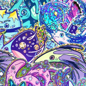 Baleines de l'espace - 7 autocollants holographiques en vinyle scintillant pour voiture, ordinateur portable, bouteille d'eau - Papeterie esthétique mignonne Astral Stars Fish Sea Creatures