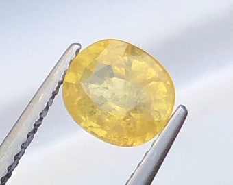 100% Natural Unheated Yellow Sapphire 1.95 ct Fabulous Color