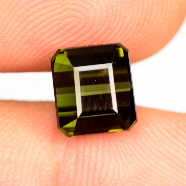 Tourmaline Verte Du Mozambique 3,00 Ct - Coupe Octogonale, Clarté SI, Neuf Sans Emballage
