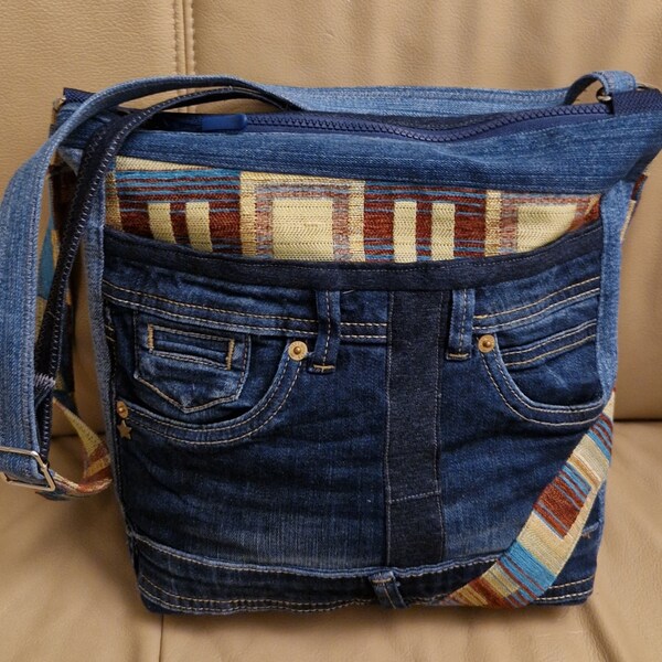 große Handtasche Patchwork Jeans Upcycling Jeanstasche mit vielen Extras