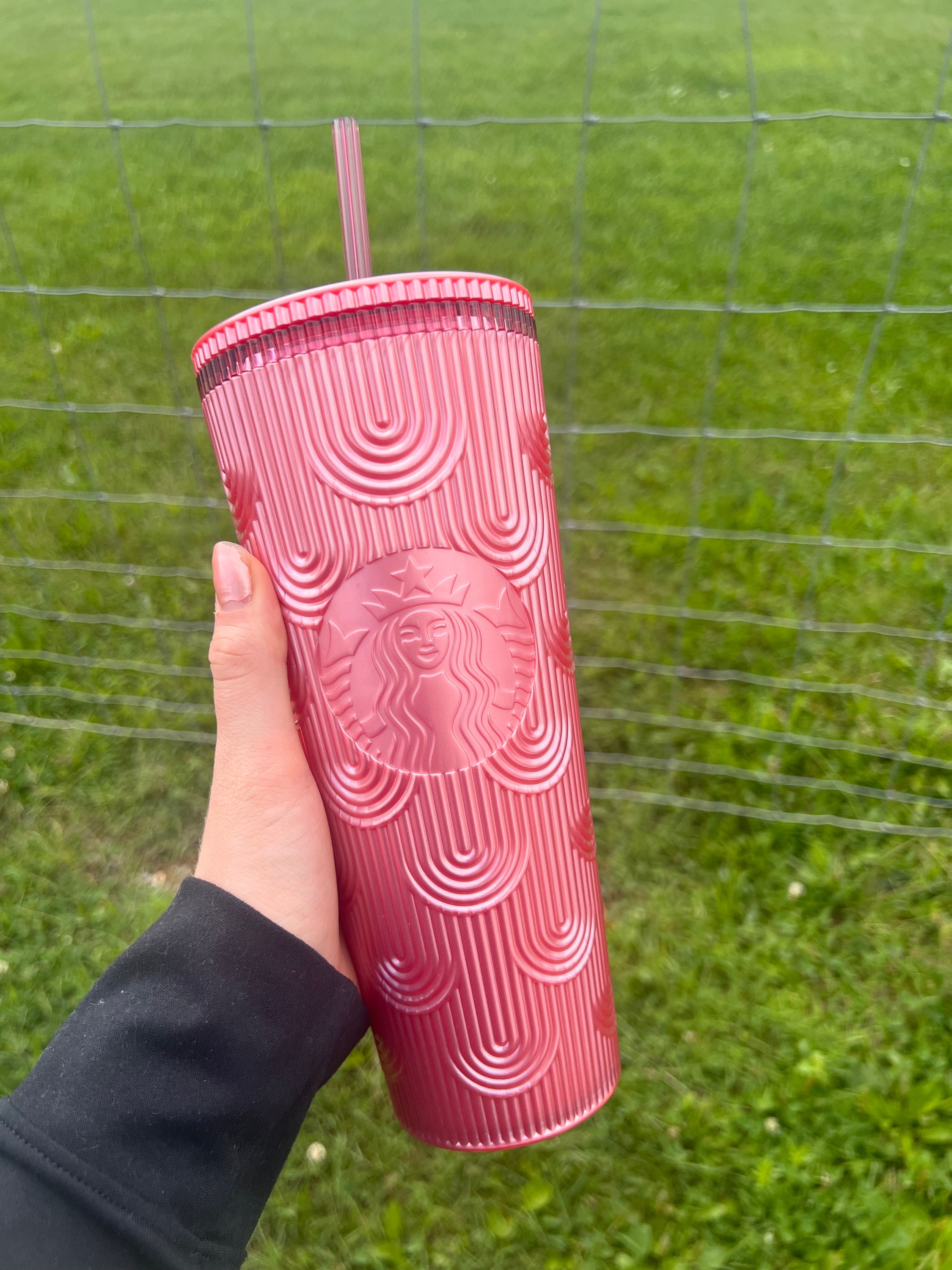 Starbucks 2021 Taiwan Christmas Pink Matte Studded 24oz Tumbler Straw