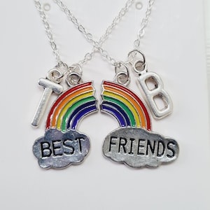 Colgante de arcoíris personalizado para mejores amigas, regalos únicos para niñas.