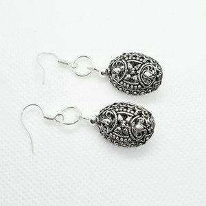 Stylish bohemian filigree earrings in black or silver, perfect birthday gift for her