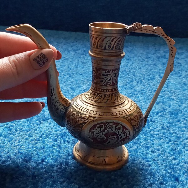 vintage brass jug. Indian brass teapot. water jug. Juice jug. Ceremonial jug. Brass jug. antic
