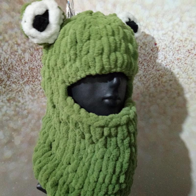 Funny Balaclava Hat Hood Frog / Warm Winter Hat / Balaclava