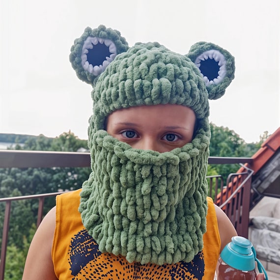Funny Balaclava Hat Hood Frog / Warm Winter Hat / Balaclava With