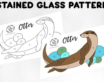 Diseño de vitral con nutria, atrapasol (descarga digital)