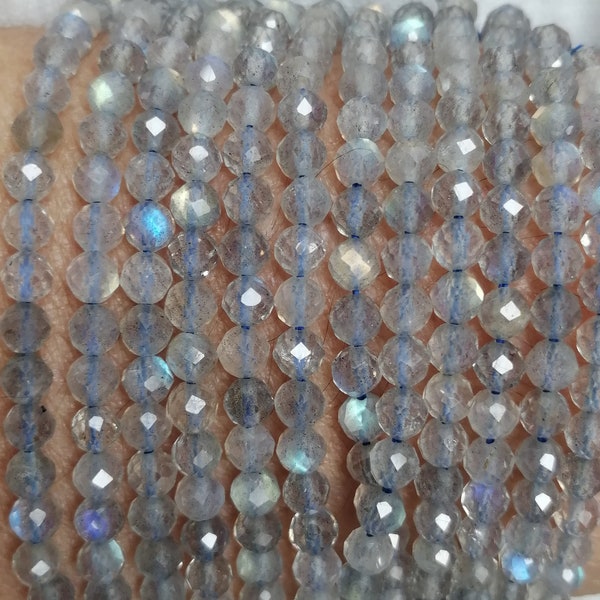 AA /Labradorite naturelle Gemme ronde à facettes flashs bleues / Pierres semi-précieuse / Taille 4,2-4,4 MM