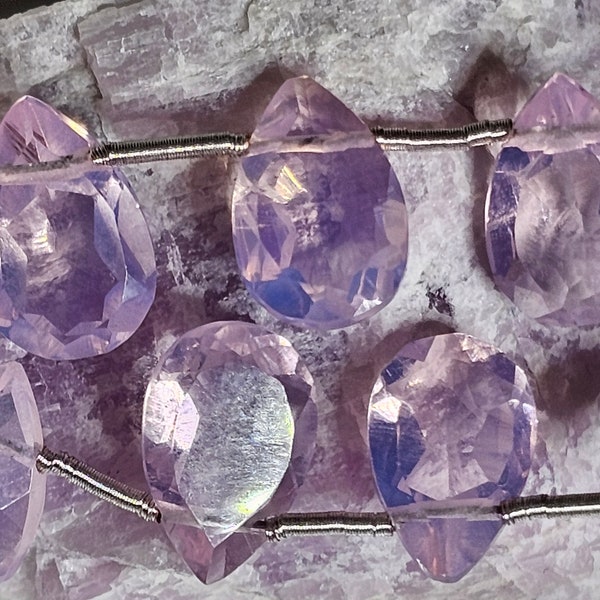 New / AAA / Kunzite Quartz Violet Rose Forme Poire à Facettes Magnifique polissage / Taille 8 X 12 MM