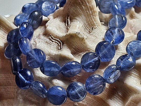 Kyanite Cyanite Disthène Bleue Naturelle Gemme Ronde Plate Lisse  / Taille 6 MM