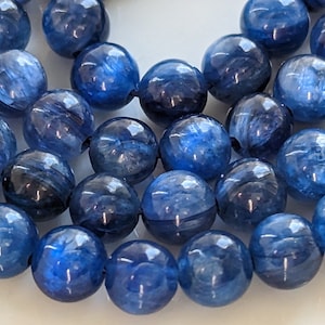 AAA+ / Kyanite Kyanite Kyanite Natural Round Brilliant Blue Gemstone High Quality / Size 5- 5.5 MM