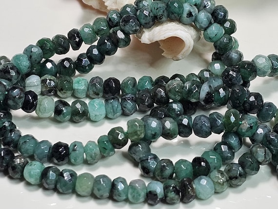 AA/ Emeraude Naturelle Verte Rondelle à Facettes Brillantes / Taille 5,5 MM  Epaisseur 4 mm