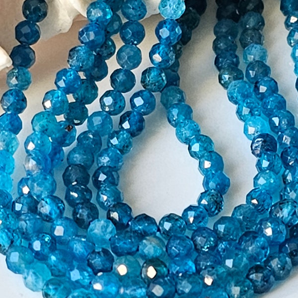 AA / Apatite Brésil Bleue Naturelle Gemme Ronde à Facettes Brillantes / Taille 3,3 MM