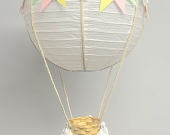 Neutral Pastell Themed Heißluftballon Kinderzimmer Licht Schatten