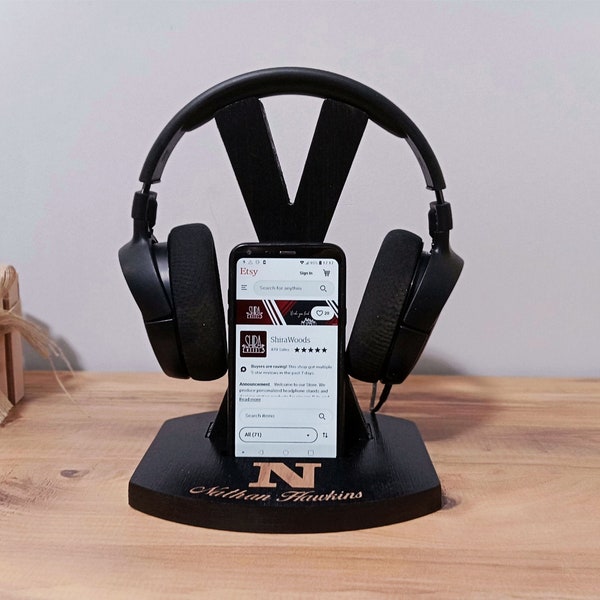 Gifts for men who have everything, Headphone Stand For Boyfriend, Headphone stand wood, headphone holder, mans gift, gamer gift