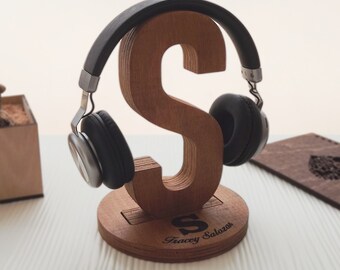 Personalized Headphone Stand, Unique Gaming Gift for Boyfriend, Husband, Dad - Anniversary or Birthday Present